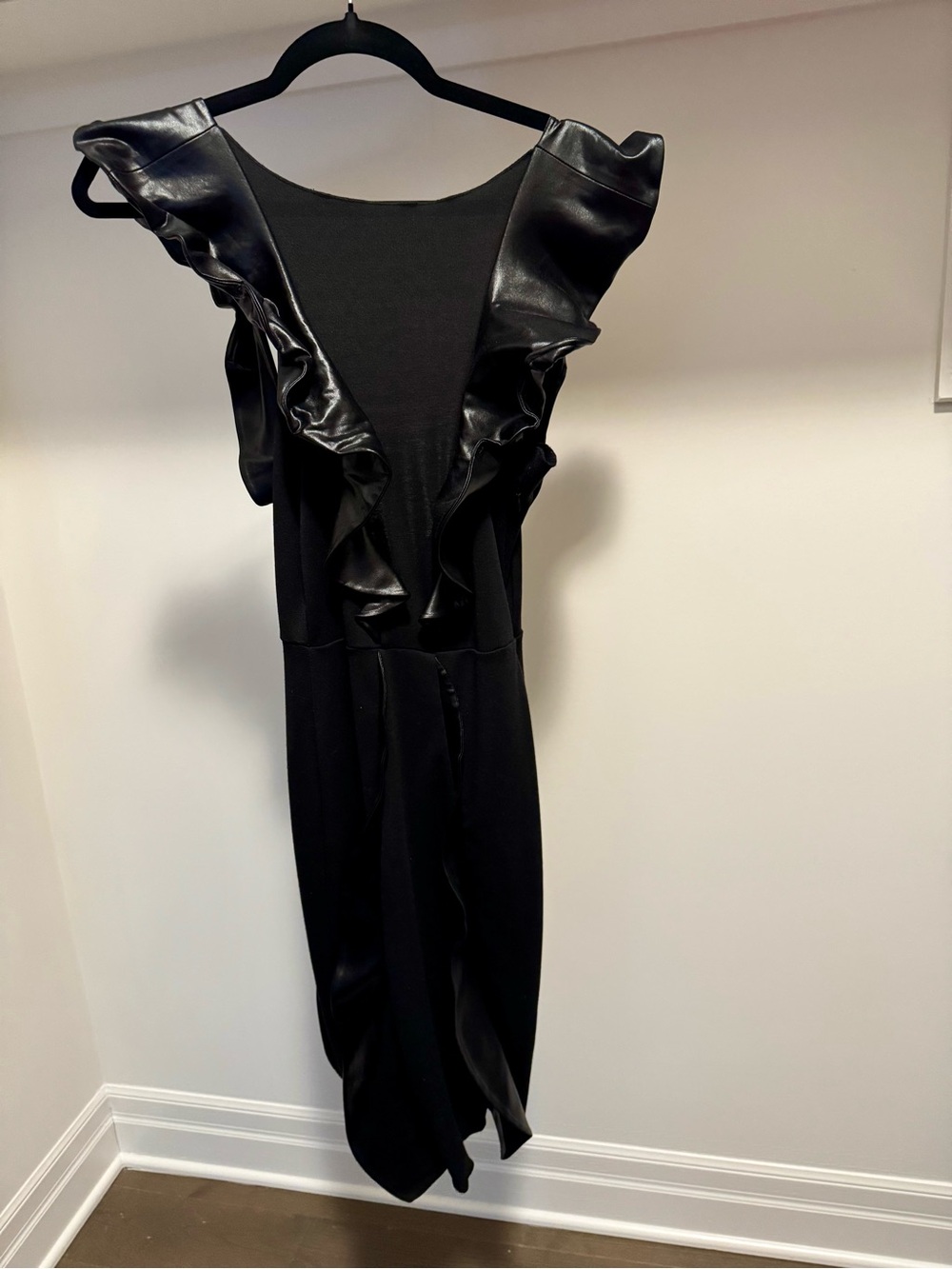 🖤 Emporio Armani Faux Leather Ruffle LBD 🖤